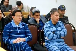 جزییات عجیب از دادگاه متهمان پرونده حسین هدایتی/ راننده تاکسی و پیک‌موتوری‌ با حساب‌های میلیاردی!