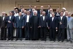 ظریف، زنگنه و قاضی زاده در آستانه جدایی از دولت؛ آیا روحانی با ژنرال های کابینه خداحافظی می کند ؟