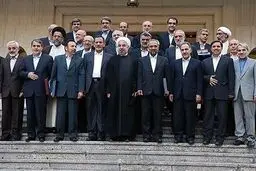 ظریف، زنگنه و قاضی زاده در آستانه جدایی از دولت؛ آیا روحانی با ژنرال های کابینه خداحافظی می کند ؟
