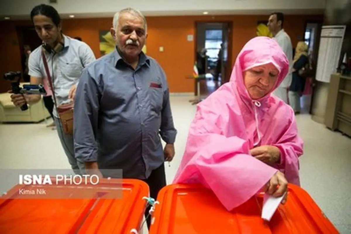 همه آمدند؛ تک عکس هایی از حضور گسترده همه اقشار در انتخابات