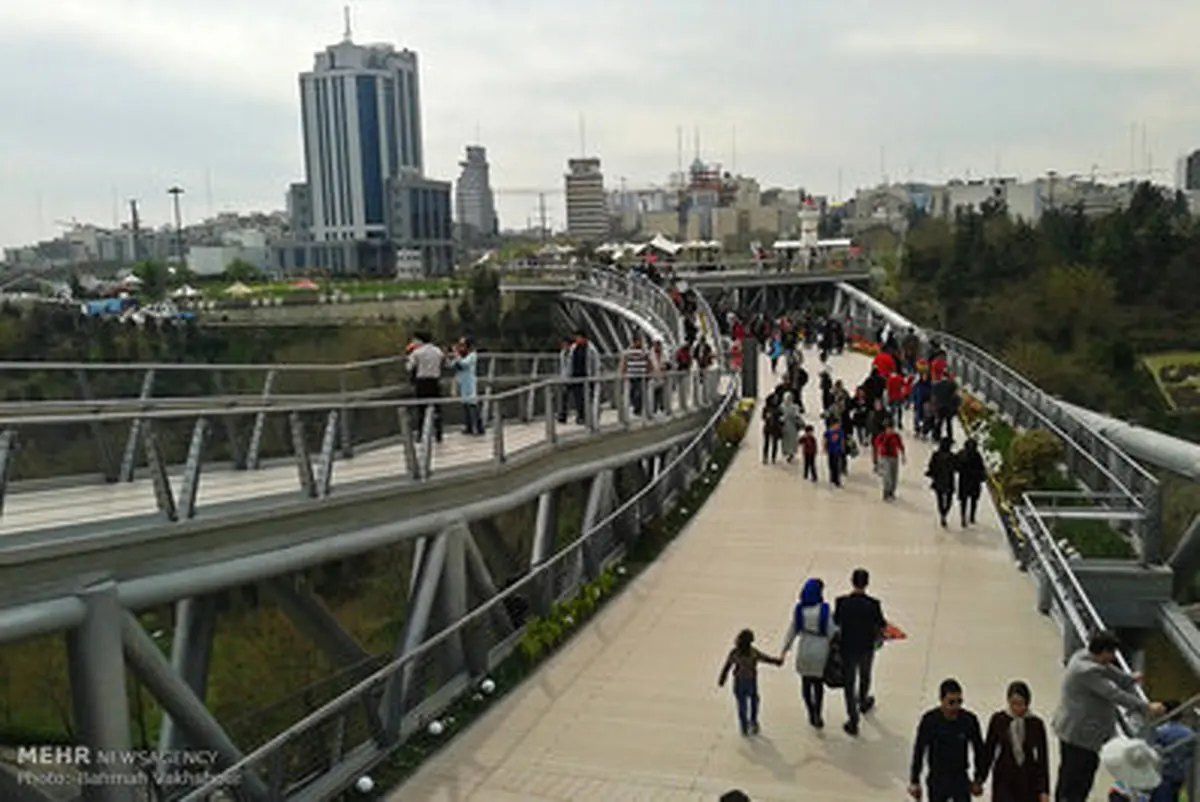 رد شدن از روی «پل طبیعت» را حتما تجربه کنید /گزارش تصویری