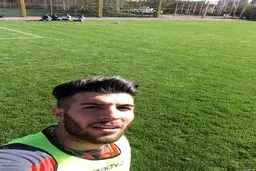 اعتراض حسین عبدی به سلفی خانزاده (عکس)