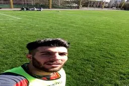 اعتراض حسین عبدی به سلفی خانزاده (عکس)