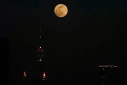 تصاویر ابرماه یاماه صورتی در ایران