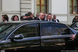 ورود وزیر خارجه فرانسه به محل مذاکرات هسته ای/ تصاویر