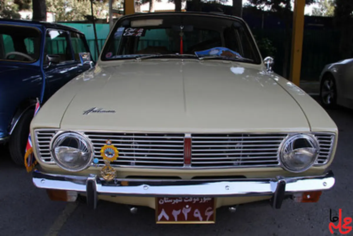 نمایشگاه خودروهای کلاسیک در تهران/ تصاویر