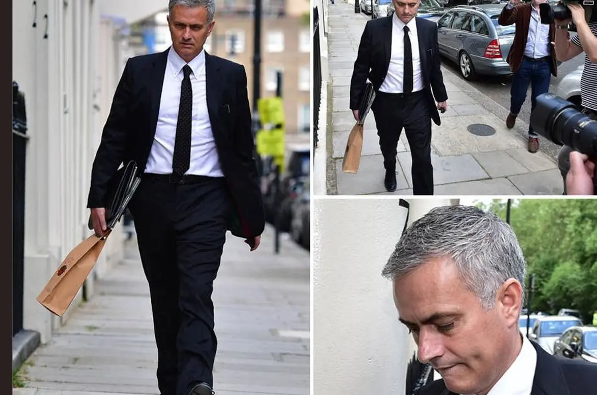 مورینیو پس از امضای قرارداد با یونایتد/ عکس