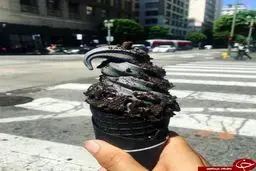 عوارض وحشتناک «بستنی زغالی» که از آنها بی‌خبرید!