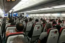عکس دلهره آور از یک پرواز داخلی در دل بحران کرونا!