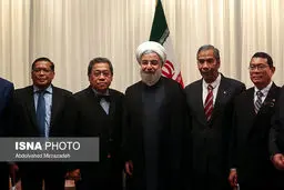 عکس دسته جمعی روحانی در مالزی