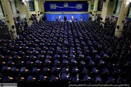 دیدار جمعى از فرماندهان نیروى هوایى ارتش با رهبر انقلاب/تصاویر