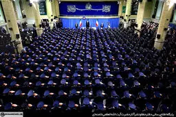 دیدار جمعى از فرماندهان نیروى هوایى ارتش با رهبر انقلاب/تصاویر