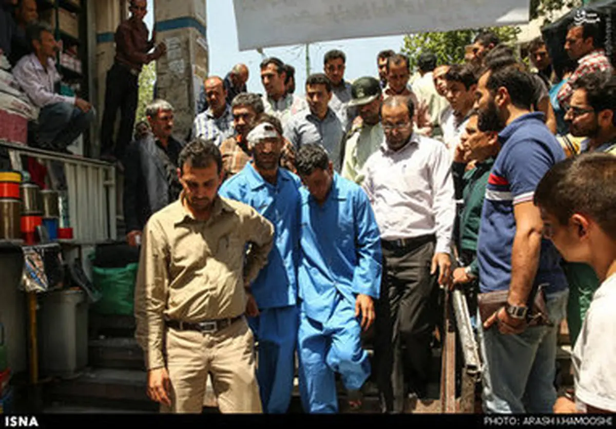 بازگرداندن سارقین به صحنه سرقت در بازار تهران/تصاویر