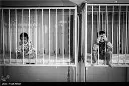 کودکی‌ام پشت میله‌های سرد آسایشگاه گم شد/تصاویر