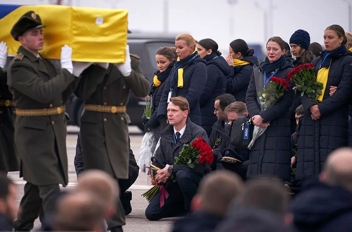 عکس / تشییع جانباختگان هواپیمای اوکراینی در کی یف