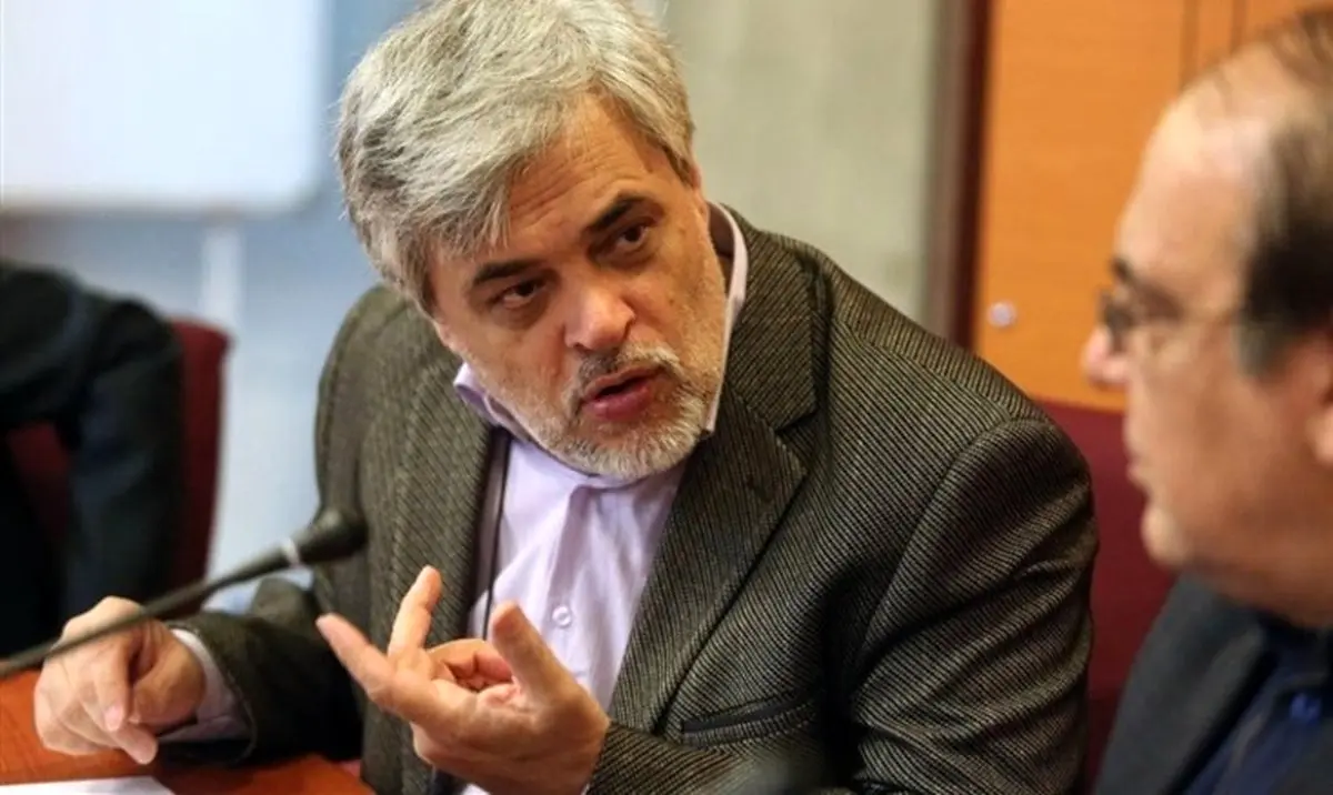 پاتک فعال اصولگرا به دوست احمدی نژاد؛ دورگه سیاسی بودن بهتر از بی رگ سیاسی است