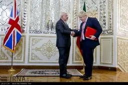 تصاویری از دیدار وزرای خارجه انگلیس و ایران