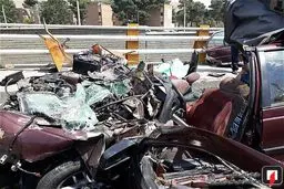 تصاویری از تصادف وحشتناک و مرگبار پژو با کامیون