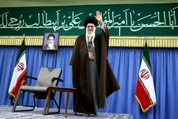 تصاویری از حواشی دیدار اعضای انجمن‌های اسلامی دانش‌آموزان با رهبر انقلاب