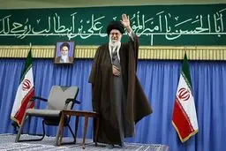تصاویری از حواشی دیدار اعضای انجمن‌های اسلامی دانش‌آموزان با رهبر انقلاب