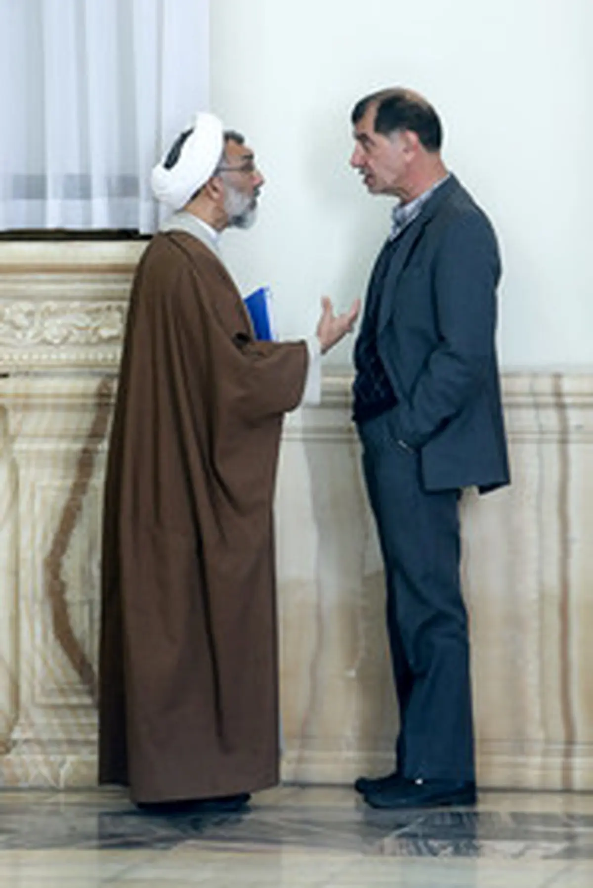 گفتگوی خصوصی پورمحمدی و باهنر/عکس