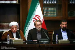 حاشیه های تصویری جلسه مجمع تشخیص مصلحت نظام در روز غیبت روحانی و احمدی نژاد