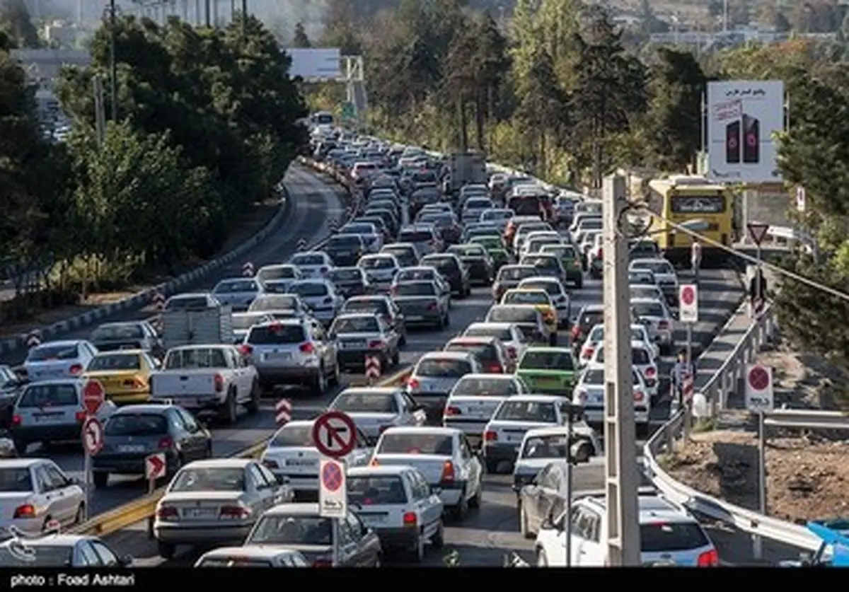 ترافیک سنگین صبحگاهی تهران به روایت تصویر