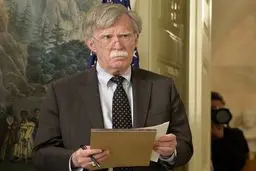 رای الیوم خبر داد: برکناری یا استعفای بولتون به زودی!