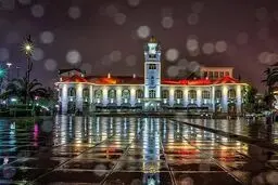 نمایی فوق العاده زیبا از شهر رشت / عکس