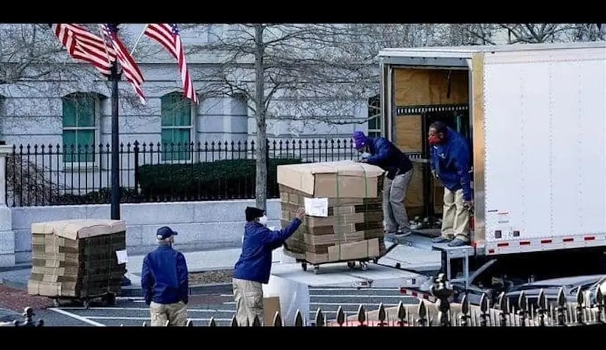 اولین عکس از اسباب کشی ترامپ و خانواده اش از کاخ سفید لو رفت