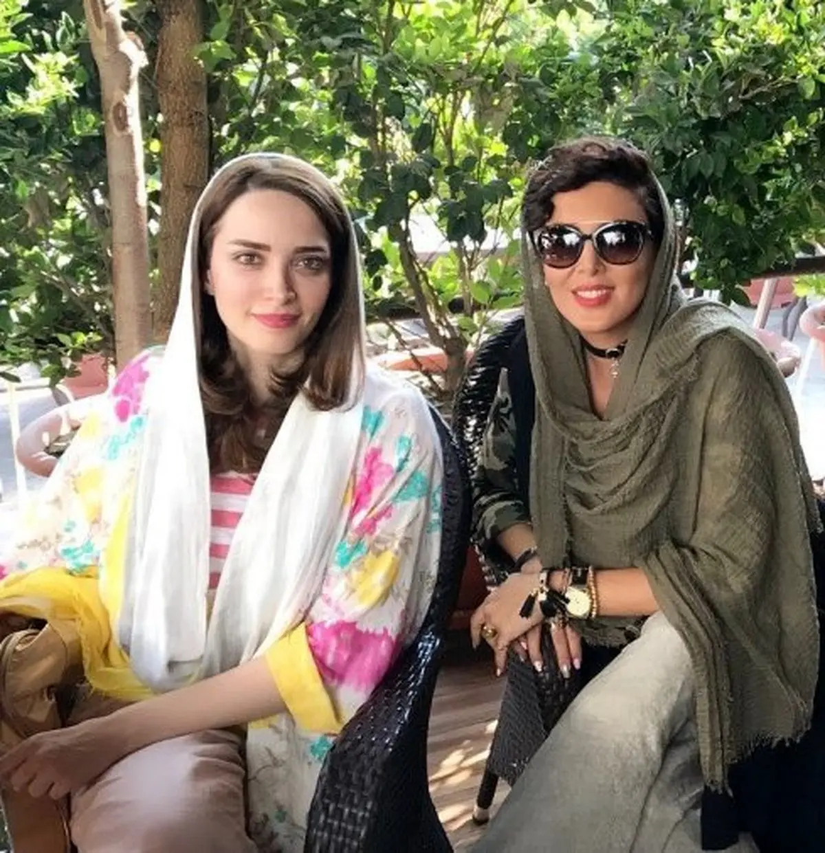 کافه نشینی لیلا بلوکات و بهنوش طباطبایی/عکس