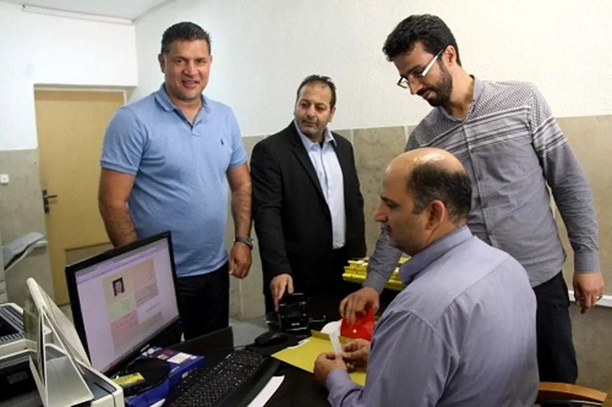 تصویری از ثبت‌نام علی دایی در مقطع دکتری