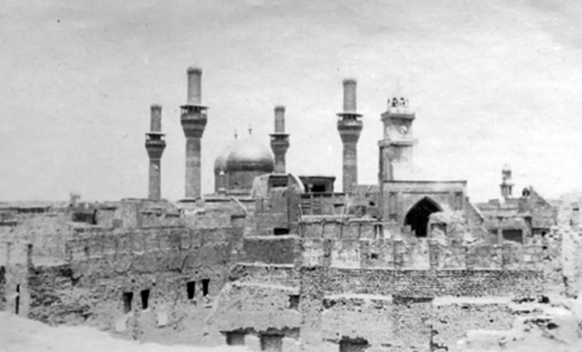 عکسی قدیمی از حرم امام جواد(ع)