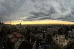 تصویری زیبا از هوای بارانی امروز تهران/ عکس