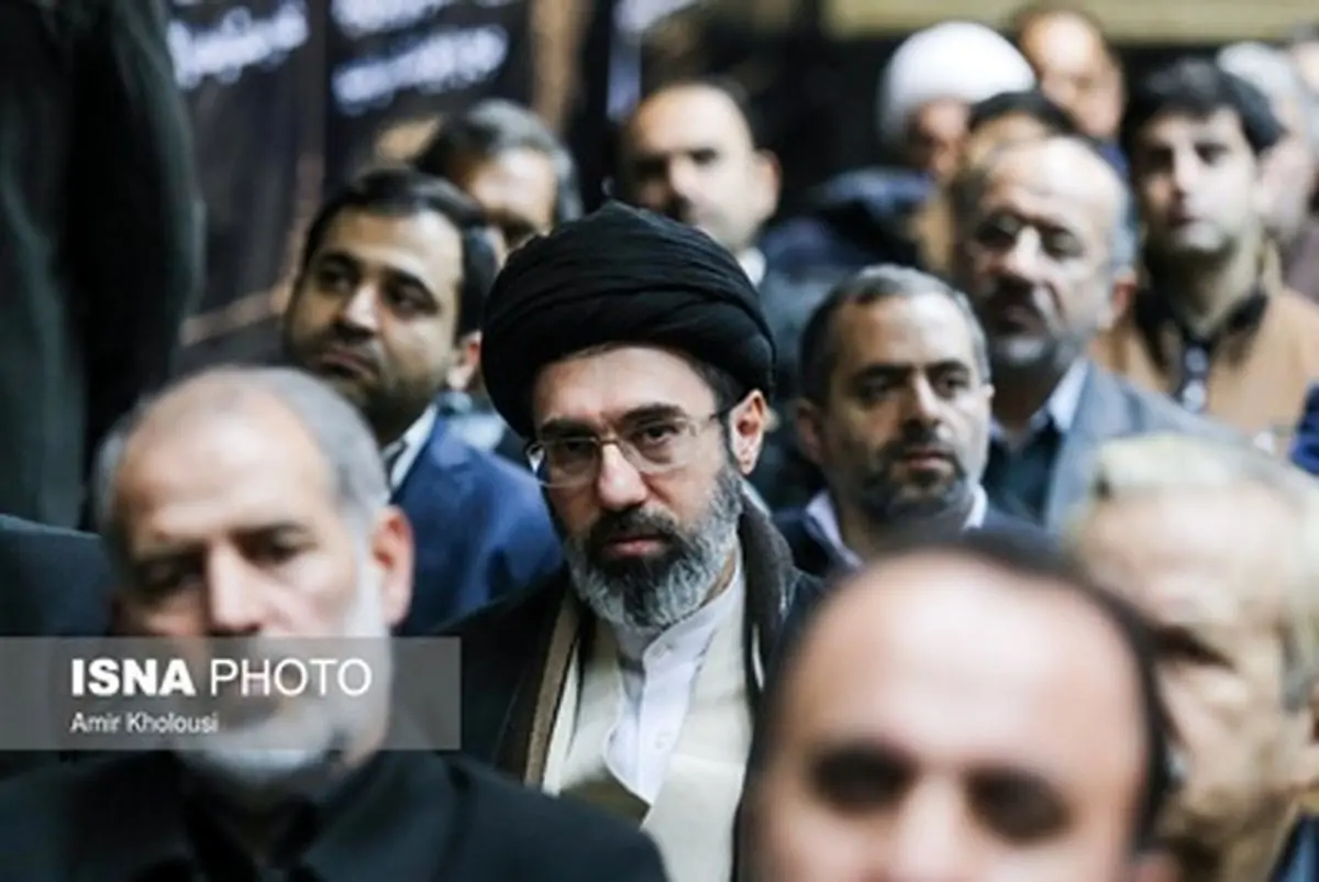 فرزند رهبر انقلاب در مراسم ختم مرحوم عزیزالله اسماعیلی/تصاویر