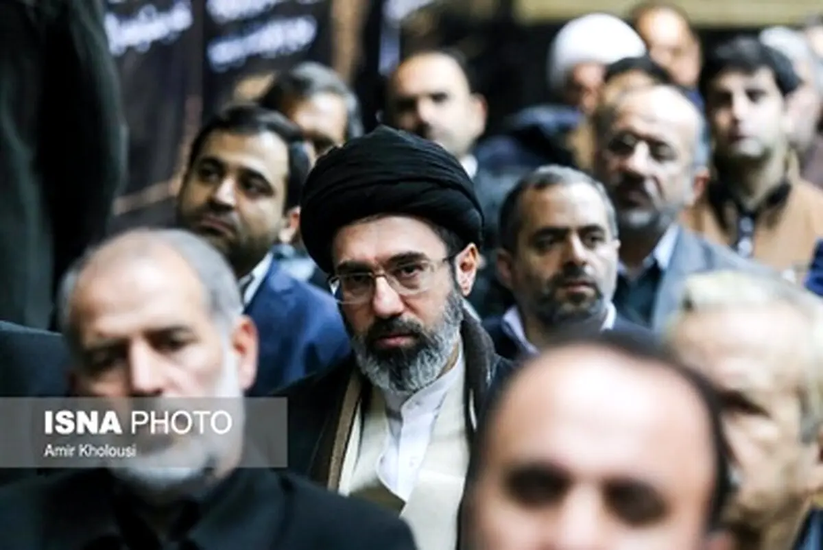 فرزند رهبر انقلاب در مراسم ختم مرحوم عزیزالله اسماعیلی/تصاویر