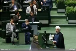 روحانی: یک عده انقلابی نما مشکلات کشور را نمی فهمند/ برای برخی بالا و پایین کردن فساد لذت بخش است/ اسم بدهی معوق را می گذارند اختلاس / برخی به دروغ در خیابان ها خبر فساد جار می زنند