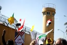 درخواست حشدالشعبی از معترضان برای عقب‌نشینی از مقابل سفارت/ آغاز خروج تدریجی تظاهر کنندگان