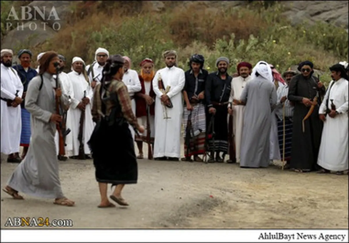 صف آرایی نیروهای شبه نظامی سعودی در مرز یمن/تصاویر