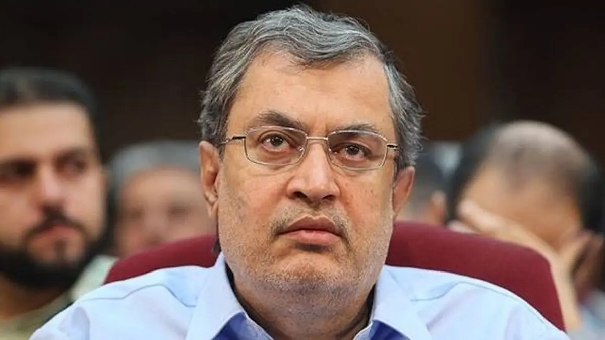 مشرق: حجاریان ساختار را مسخره می‌کند