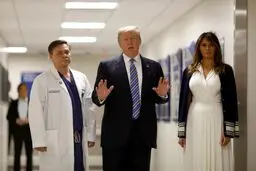 تصاویری از ترامپ و همسرش در بیمارستان