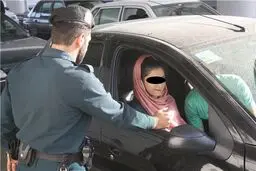 برخورد پلیس با بدپوششی و کشف حجاب در بزرگراه‌های تهران +عکس