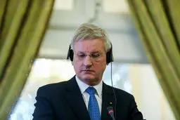 نخست‌وزیر پیشین سوئد: ایران دشمن سرسخت داعش است