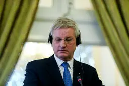 نخست‌وزیر پیشین سوئد: ایران دشمن سرسخت داعش است