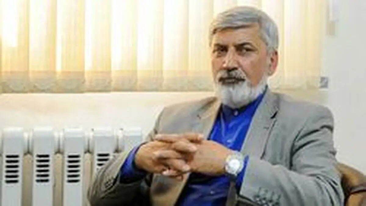 مجلس یازدهم دو فراکسیونی است/ مستقلین هم جذب اصلاح طلبان نمی‌شوند/ اصلاح طلبان در حدی نیستند که موثر باشند