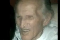 عجیب‌ترین چیزهایی که در هواپیما کشف شد + عکس