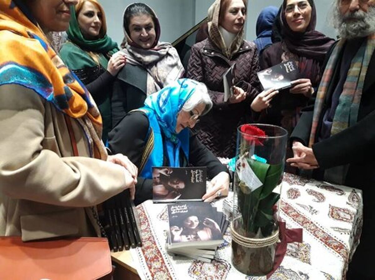 پری ملکی؛ خوانندهای که بسیاری او را نمیشناسند