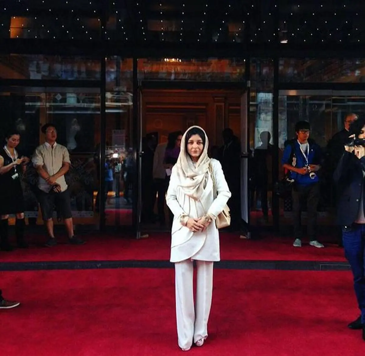 ساره بیات روی فرش قرمز/ عکس