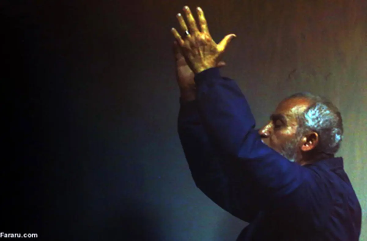 مرسی و رهبران اخوان پشت میله‌ها/ تصاویر