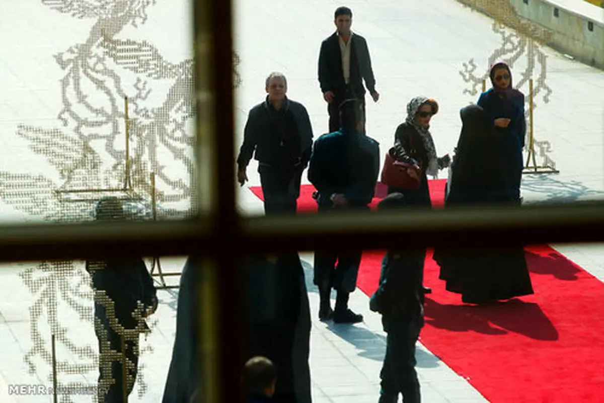 گشت ارشاد درکنار جشنواره فیلم فجر/عکس